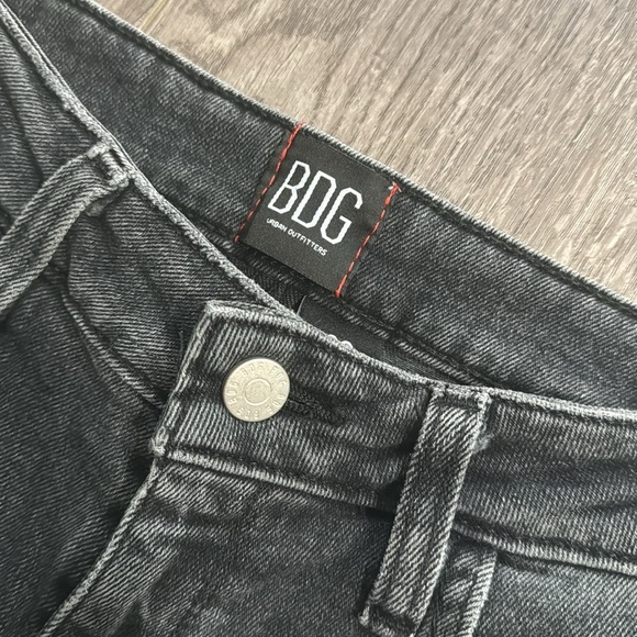 BDG Kick Flare High Rise Cropped Jeans Washed Black 28 Urban Outfitters - Picture 4 of 6